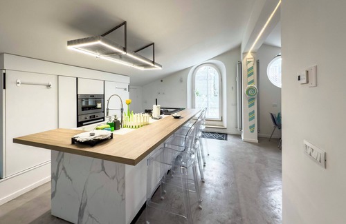 Vatican Apartment | Luxury Vatican Penthouse with 2 terraces & hot-tub