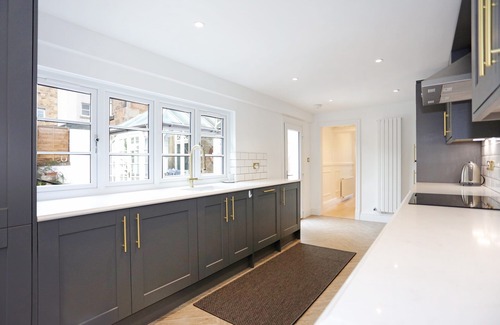 North Berwick Villa | Luxury Victorian villa in the heart of North Berwick, sleeping up to 6 guests.