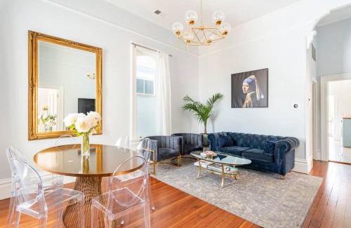 Prescott House | Luxury Victorian House 10 mins to SF, Rose Garden & 3 Private Parking