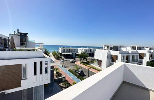 Gastria Villa | LUXURY VILLA 1 MIN WALK TO THE PRIVATE BEACH