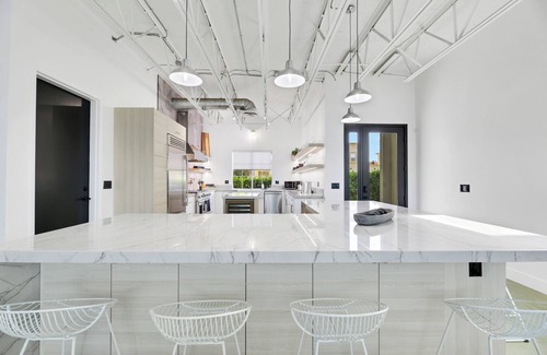 Canyon Gate House | Luxury Villa 10 minutes from the Strip