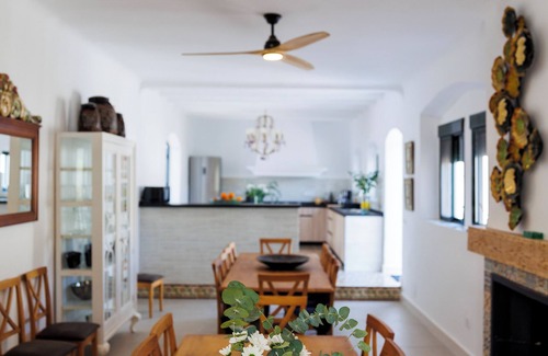 Zambra Villa | Luxury villa : 11 bedrooms and 7 bathrooms : Special for large groups and events.