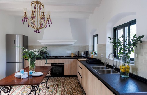 Zambra Villa | Luxury villa : 11 bedrooms and 7 bathrooms : Special for large groups and events.