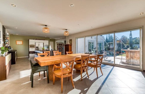 Alignan-du-Vent Villa | Luxury villa (210m2)-AC-Pool-Spa-Games room-Barbecue-Parking.