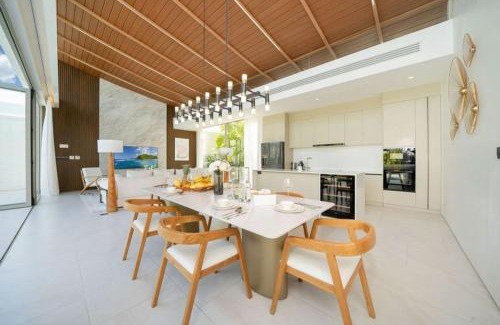 Choeng Thale Villa | Luxury villa 3-4 bedroom near Bangtao beach