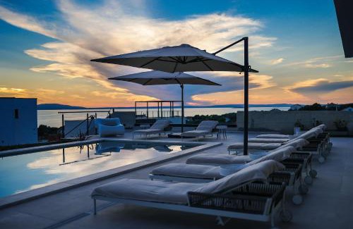 Jakisnica Villa | Luxury Villa 360 - private heated pool