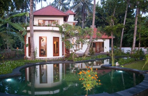 Jasri Villa | LUXURY VILLA 5 PAX BY CANDI DASA, 20 MTR POOL, ENDLESS RICEFIELD/OCEAN VIEWS