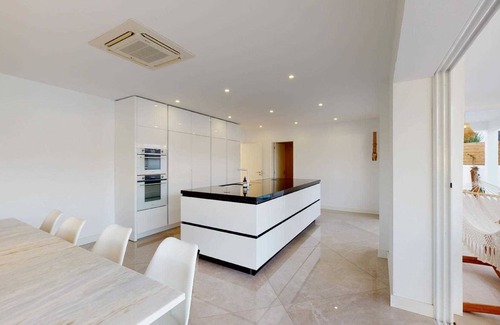 Monte Francisco Villa | Luxury villa, 6 ensuite bedrooms, private heated pool, walk to restaurants.