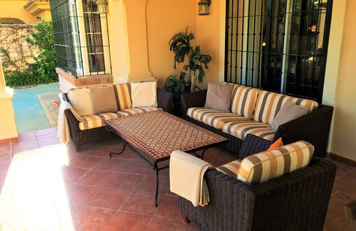 Casares Villa | luxury villa ALL INCLUDED! ADSL, electricity, water, pool, SAT-TV, garden