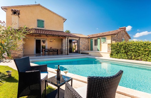 Kaldir Villa | Luxury villa and the winery Benvenuti are the key "condiments" for your holidays