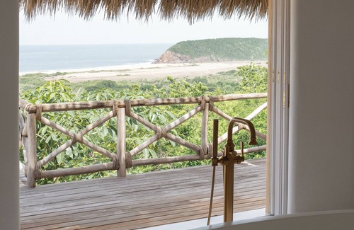 Costa Careyes Villa | Luxury Villa: Beachfront & Premium Services