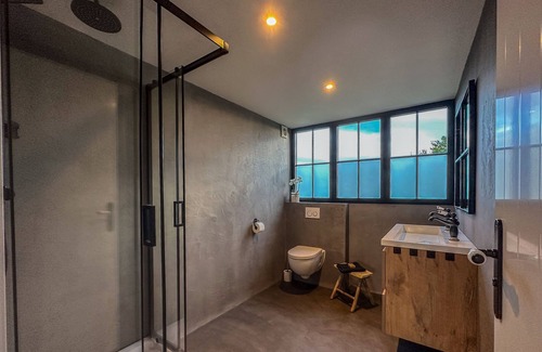 Nieuwvliet House | Luxury villa beautifully surrounded by meadows