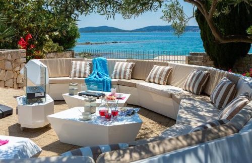 Betina Villa | Luxury Villa Bella Vista with Swimming Pool