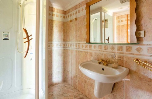 Uskudar Villa | Luxury Villa Bosphorous view
