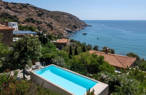 Steniai Villa | Luxury villa by the beach