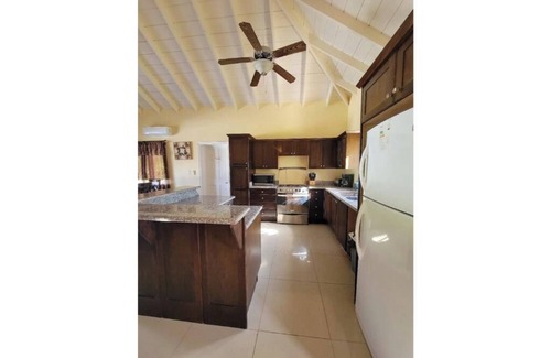 Westbury Villa | Luxury Villa, Cades Bay, Nevis - Villa Tranquil