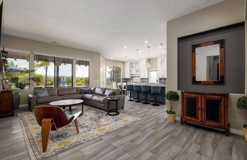 Fallbrook House | Luxury Villa Close to your wedding venues, Golf and Wineries