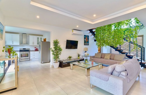 Punta Cana Village Villa | Luxury Villa in Puntacana, ideal for families/private pool/golf/beach- J24