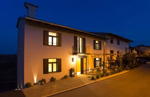 Kozana Villa | Luxury Villa Eva Pool Whirlpool & Sauna, Dobrovo v Brdih, Slovenia