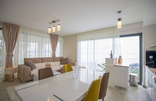Podstrana Villa | Luxury Villa Endless Blue with Pool