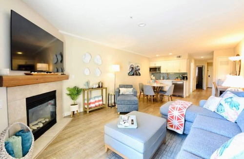 Rio del Mar Apartment | Luxury Villa - Flora View - SEASCAPE - Heated 80° Pools - Relaxing Fireplace - Ground Level
