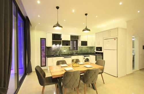 Islamlar Villa | Luxury Villa for 4 with Panoramic Sea View in İslamlar Village