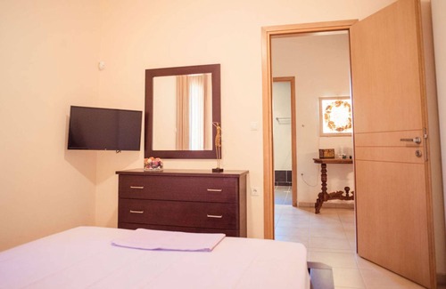 Afissos Apartment | Luxury Villa for 8 Persons in Afissos, Pelion - Unwind in Style with Breathtaking Sea Views!