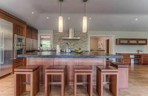 Cambridge Villa | Luxury Villa for Accommodation & Events