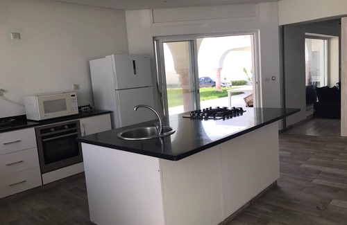Kelibia House | LUXURY VILLA FOR FAMILY GROUPS & PARTIESn4500m2 of Land, with no neighbours.