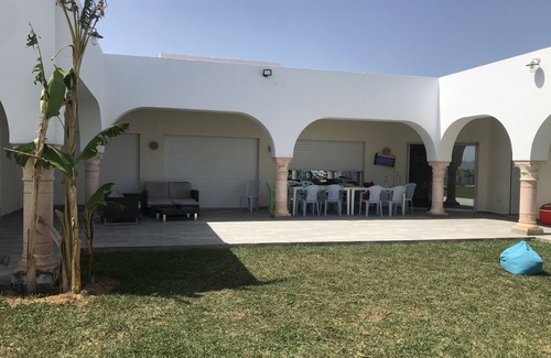 Kelibia House | LUXURY VILLA FOR FAMILY GROUPS & PARTIESn4500m2 of Land, with no neighbours.