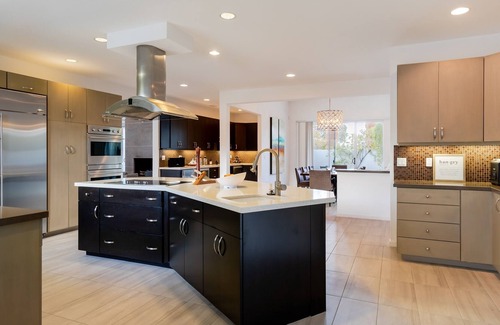 Magnesia Falls Cove House | Luxury Villa for Families: Pool, Hot Tub, + Views