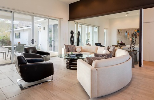 Magnesia Falls Cove House | Luxury Villa for Families: Pool, Hot Tub, + Views