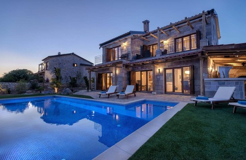Hvar Villa | Luxury Villa Galapagos in Hvar town