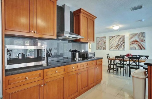 Hollywood Hills Villa | Luxury Villa: Heated Pool & Hot Tub w/Playground