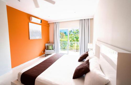 Bavaro Villa | Luxury Villa Iberosta Del Mar - 4BDR, Private Beach, Pool & Jacuzzi