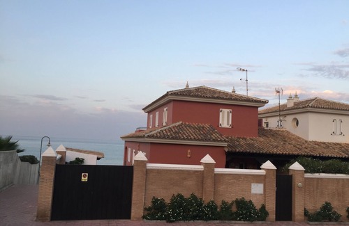 Sector N - Nutria Villa | Luxury villa in beachfront