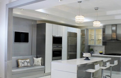 Playa Blanca House | Luxury Villa in Buenaventura