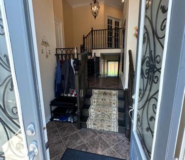 Vaughan Villa | Luxury Villa in Richmond Hill
