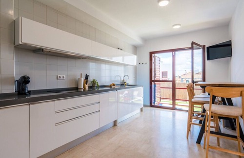 Montequinto House | Luxury villa in Sevilla - Pool, Terrace & GameRoom