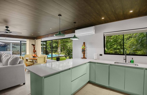 Jaco Villa | Luxury Villa in the Jungle with Private Pool + River View – Sleeps 16