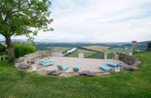 Nazzano Villa | Luxury villa 40 minutes far from Rome with SPA and stunning view of Tiber river