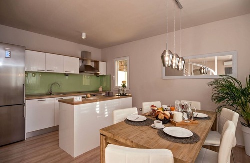 Zrnovnica Villa | Luxury Villa LeLu with heated saltwater pool suitable for children and pets, with parking, high speed Internet, BBQ
