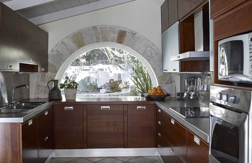 Sivota Villa | Luxury Villa Luna in Sivota w/infinity pool, hot tub, sauna & sea views for 10.