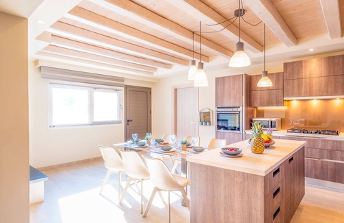 Termenades Villa | Luxury Villa Matzourana - Exclusive Villa by the Sea with swimming pool on Corfu Island, Greece