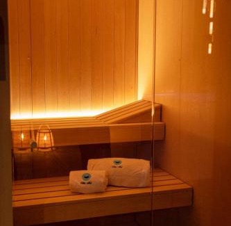 Civitanova Marche Apartment | Luxury Villa Mei - SPA, Pool & Jacuzzi