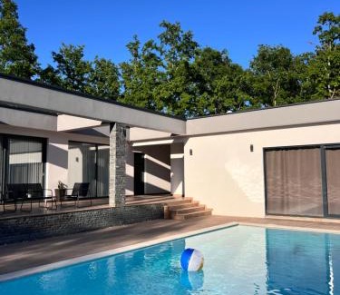 Trn Villa | Luxury Villa Mojito