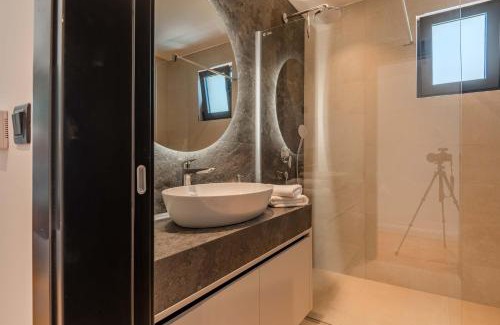 Drobnici Villa | Luxury Villa - New Building with pool and Fantastic Panoramic Sea View