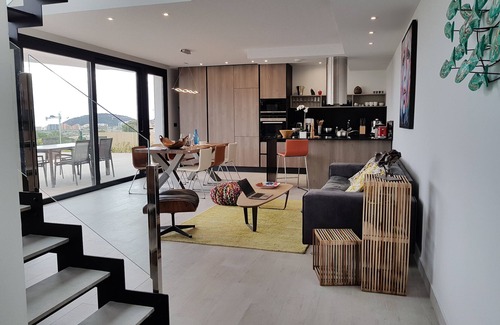 Finestrat Villa | Luxury villa of 2019 sea view, salt pool, 5min beaches and shops