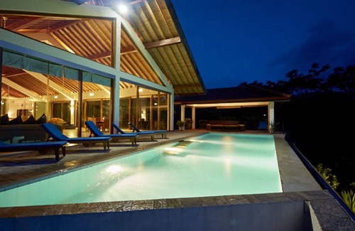 Digana Villa | Luxury villa overlooking the Knuckles Mountain Range and Victoria Reservoir