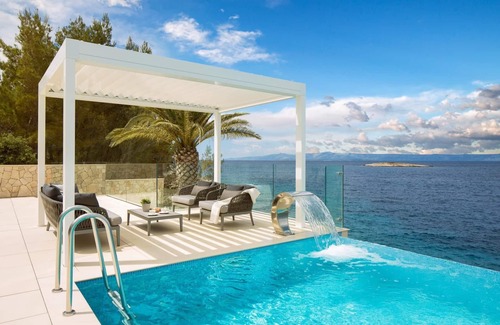 Prigradica Villa | Luxury Villa Palma de Korkyra with Infinity Pool